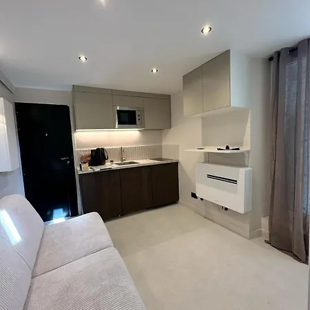 Apartment Luxury - *
